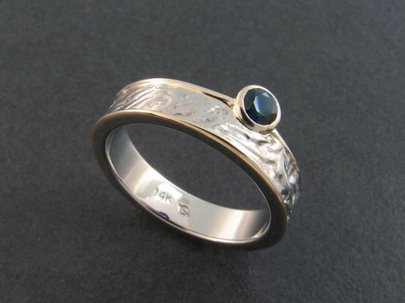Reticulated Ring with Sapphire